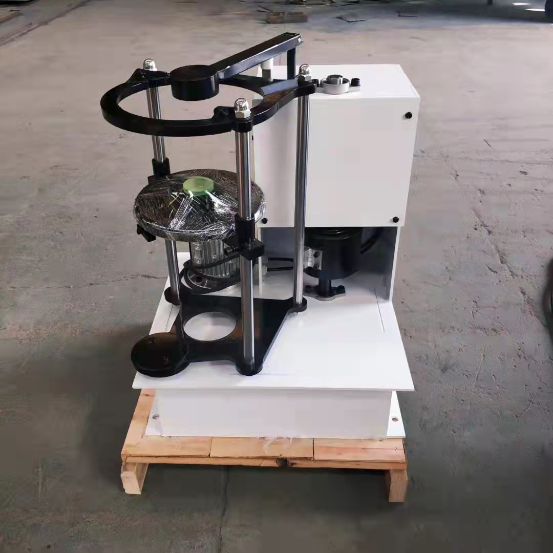 山東某公司在我公司訂購(gòu)了一臺(tái)拍擊篩發(fā)貨通知